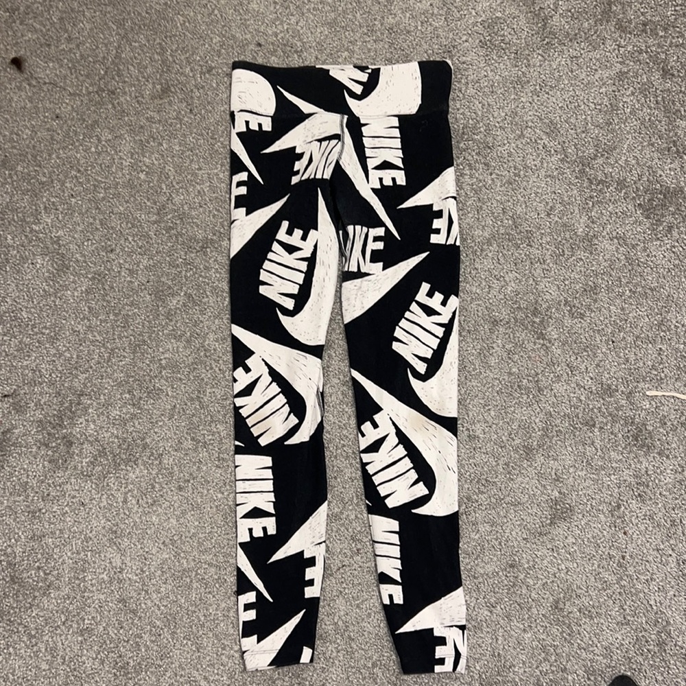 Nike leggings